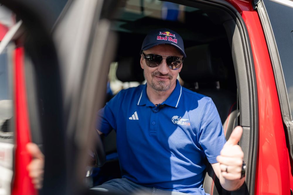 Adam Małysz w Volkswagenie ID. Buzz